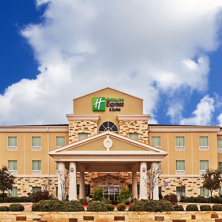 Holiday Inn Express & Suites Brady By Ihg Exterior foto