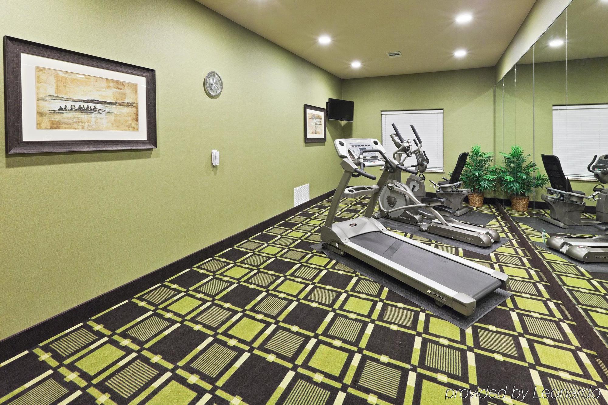 Holiday Inn Express & Suites Brady By Ihg Instalações foto