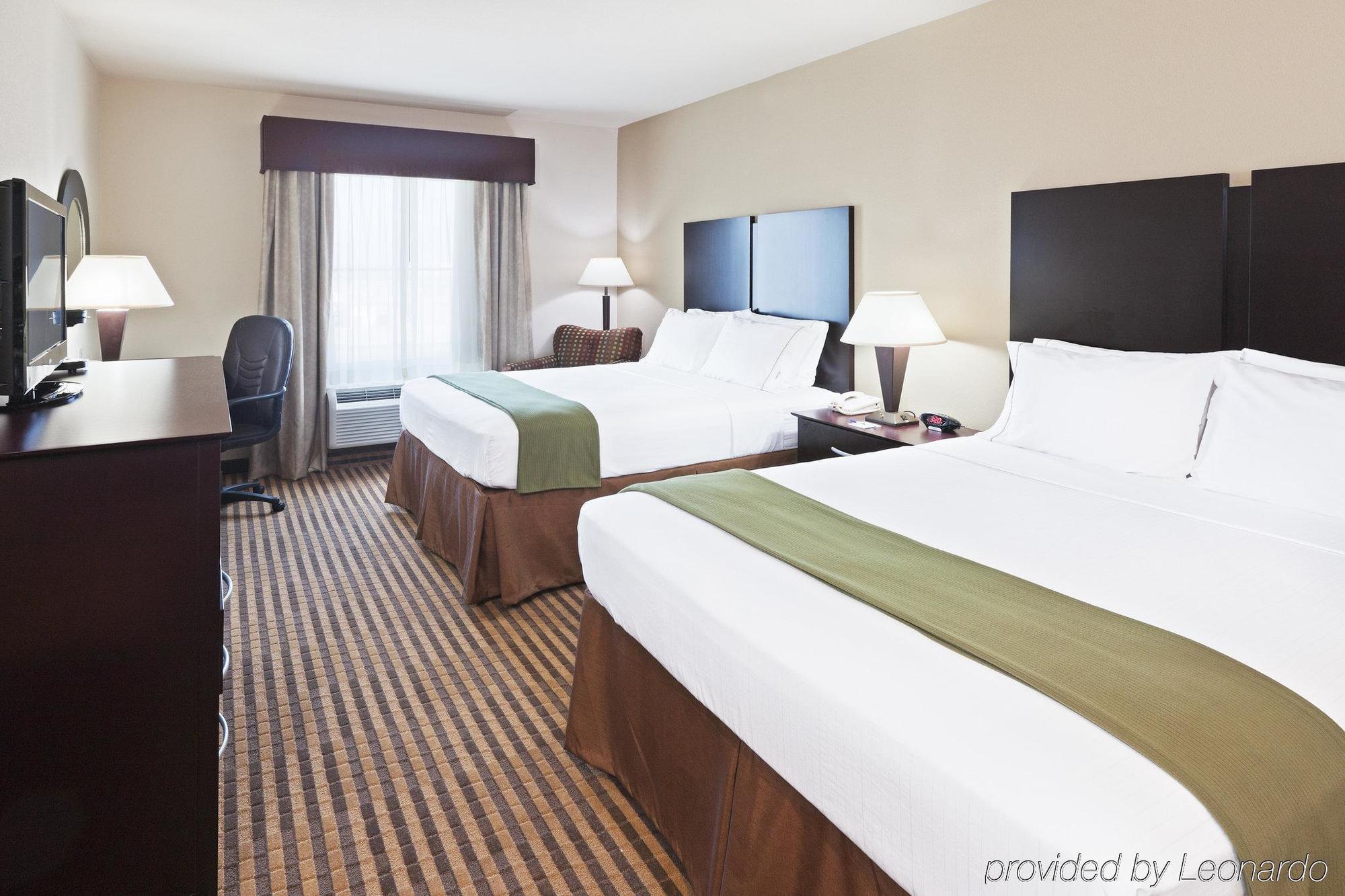 Holiday Inn Express & Suites Brady By Ihg Quarto foto